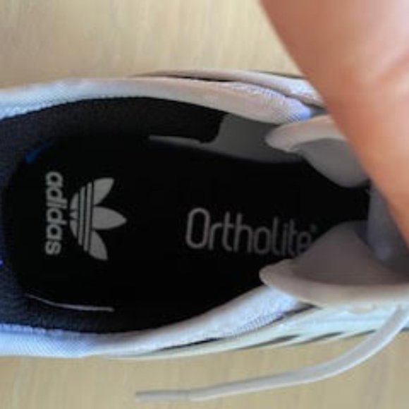 Boys Adidas Ortholite Sneaker in Size 6M- NWOT - Picture 3 of 5